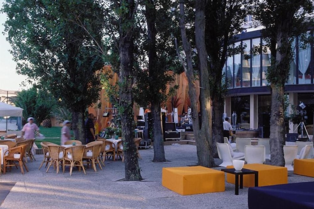 Grand Hotel Berti 25/50