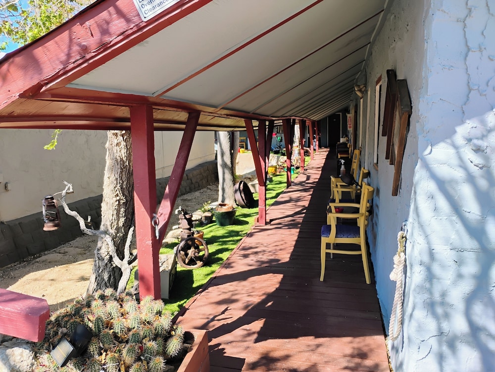 Shep's Miners Inn 29/50