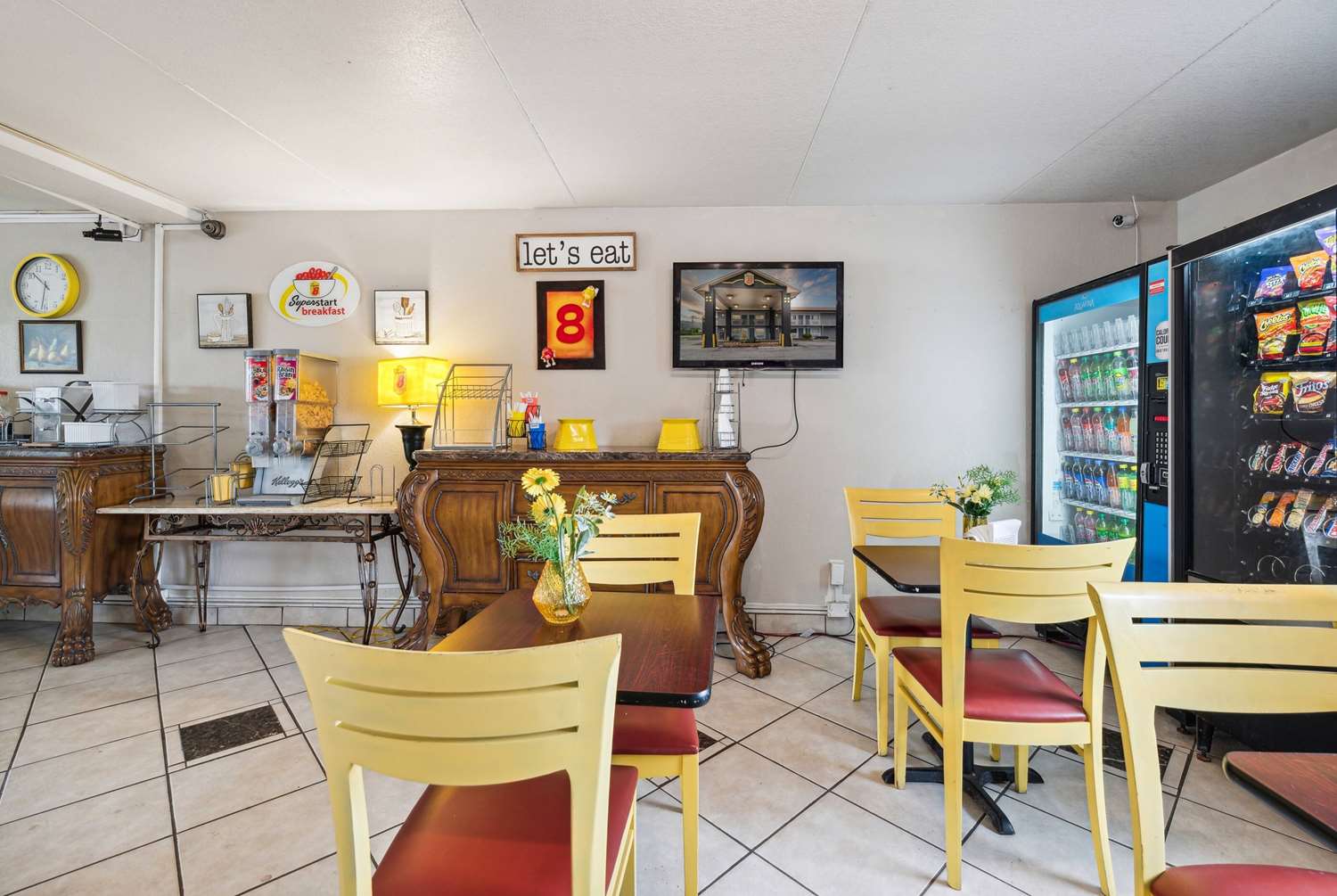Super 8 By Wyndham Millbury/Toledo 35/54