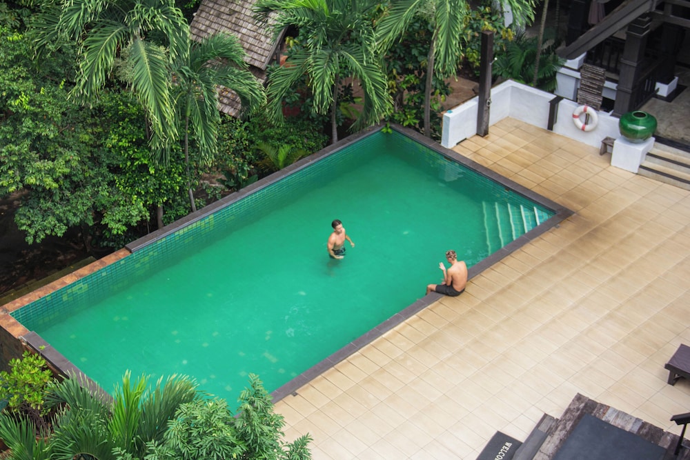 Rainforest Chiangmai Hotel 75/81