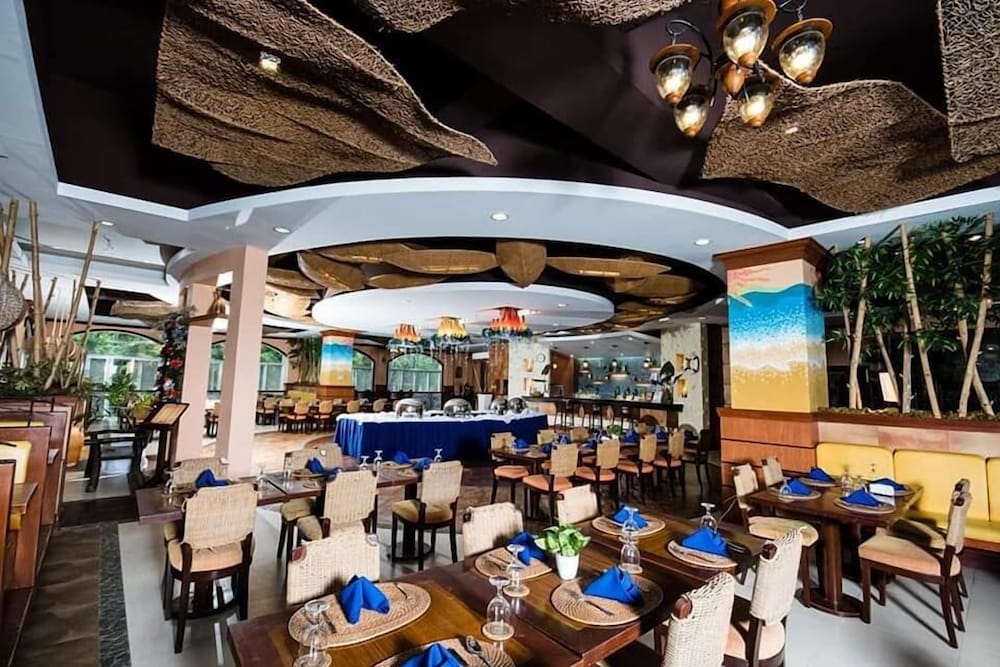 San Remigio Beach Club 33/49