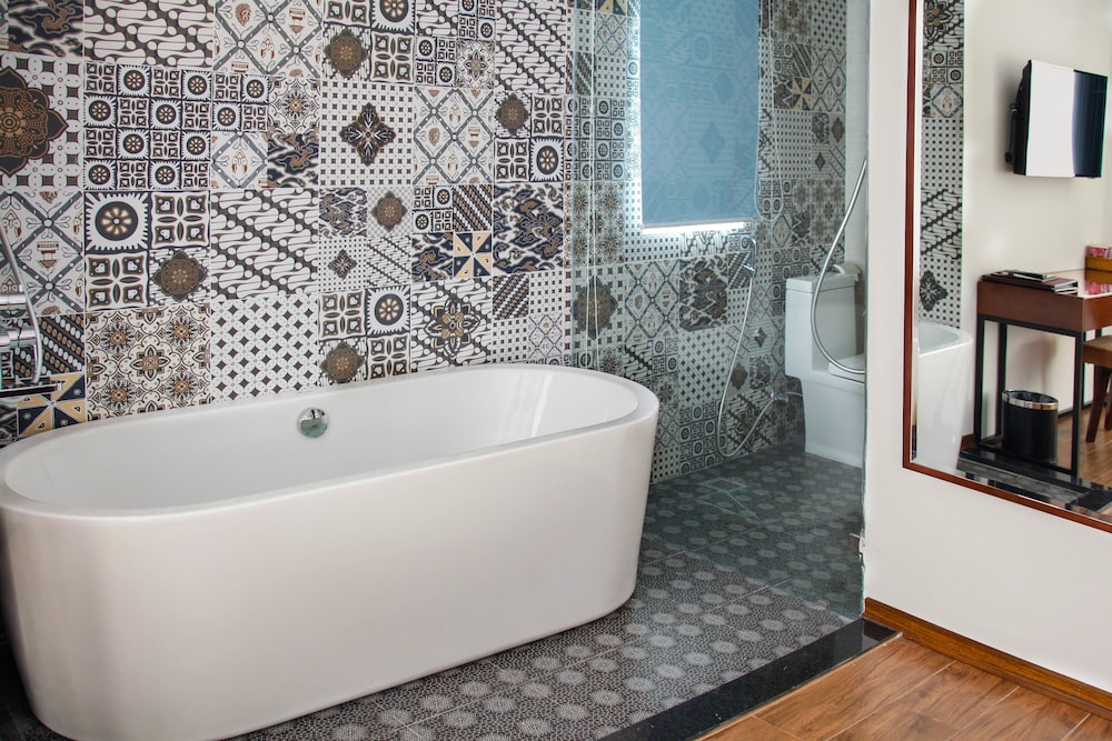 Ritzy Boutique Hotel Da Nang 38/77
