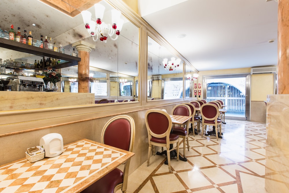 Hotel Alcyone 54/63