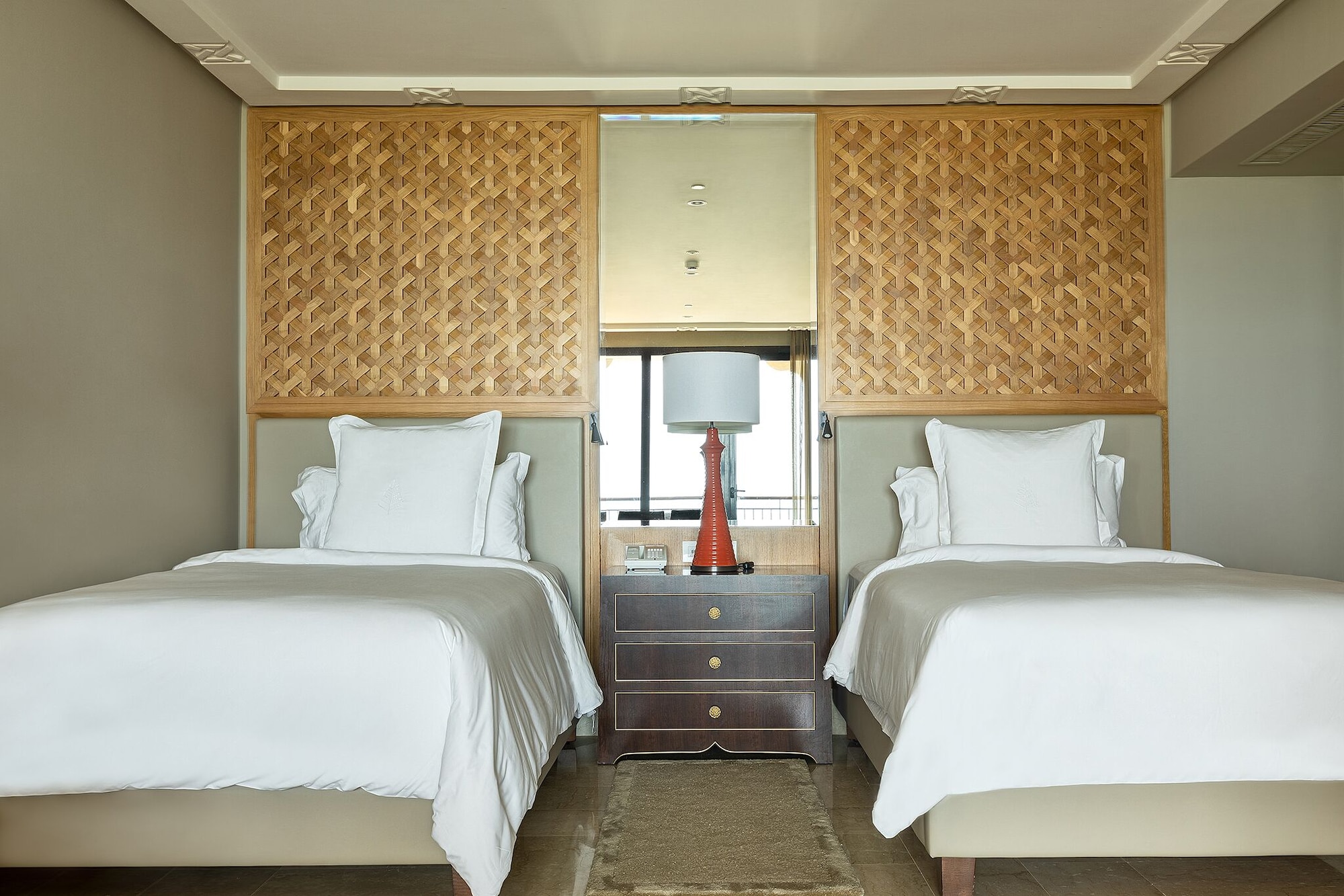 DELUXE, 2 DOUBLE BEDS, GARDEN VIEW