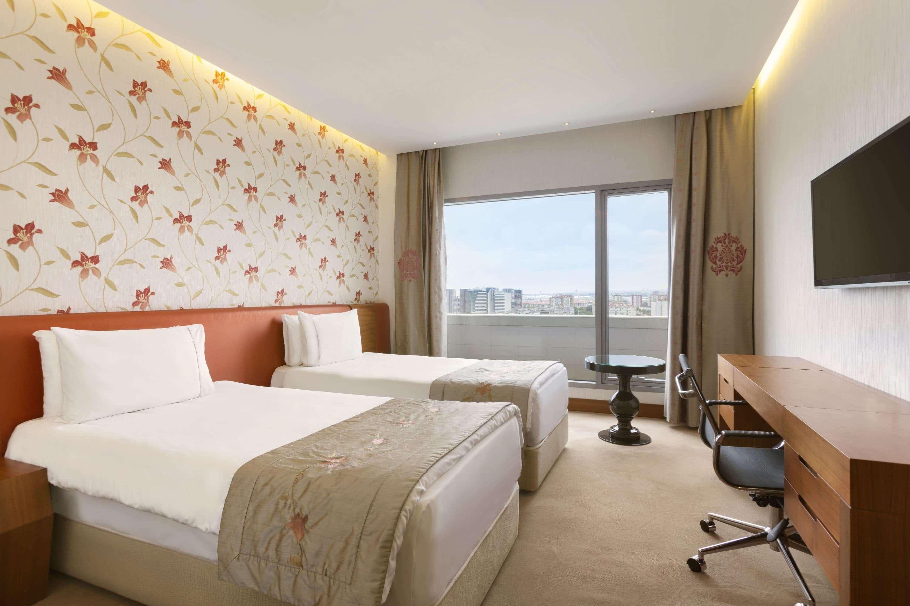 Room, Triple