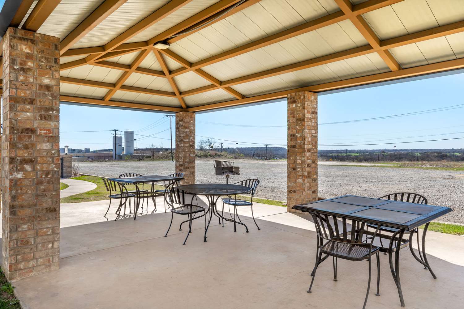 Best Western Club House Inn & Suites 30/34