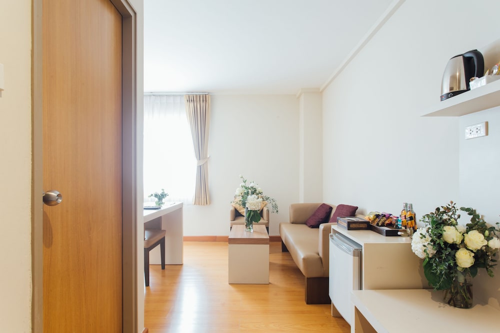 Seasons Siam Hotel 42/55