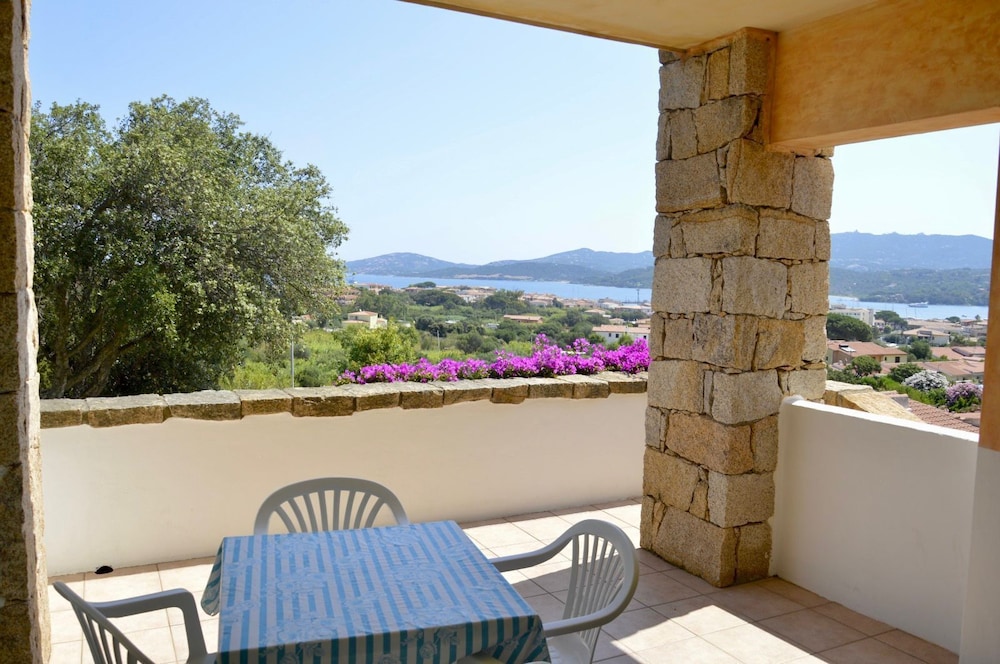 RESIDENCE LA COSTA 28/49