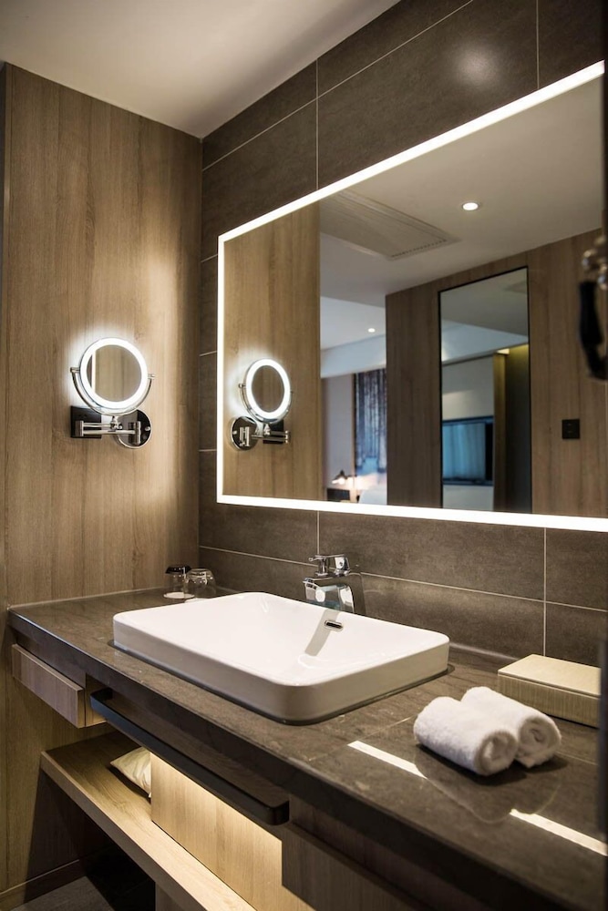 Atour Hotel Ningbo Tianyi Square 27/30