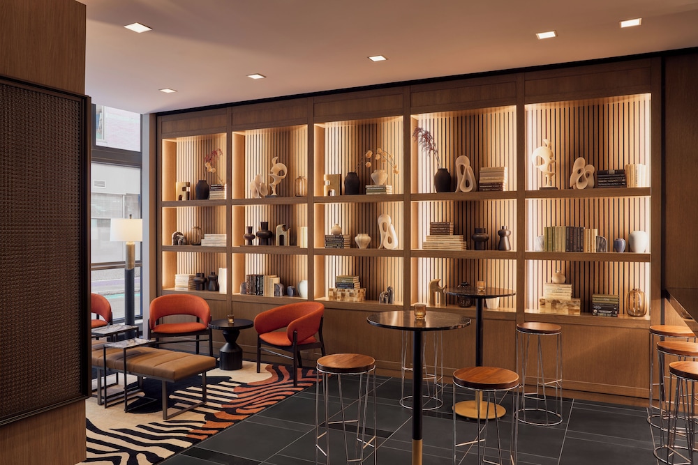 The Godfrey Hotel Boston 52/64