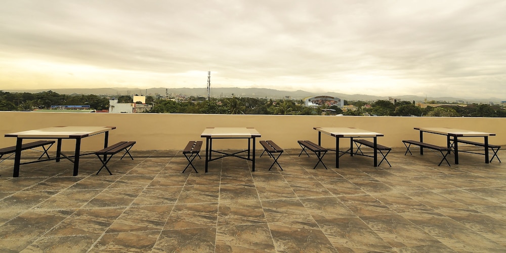 Cebu Courtyard 31/35