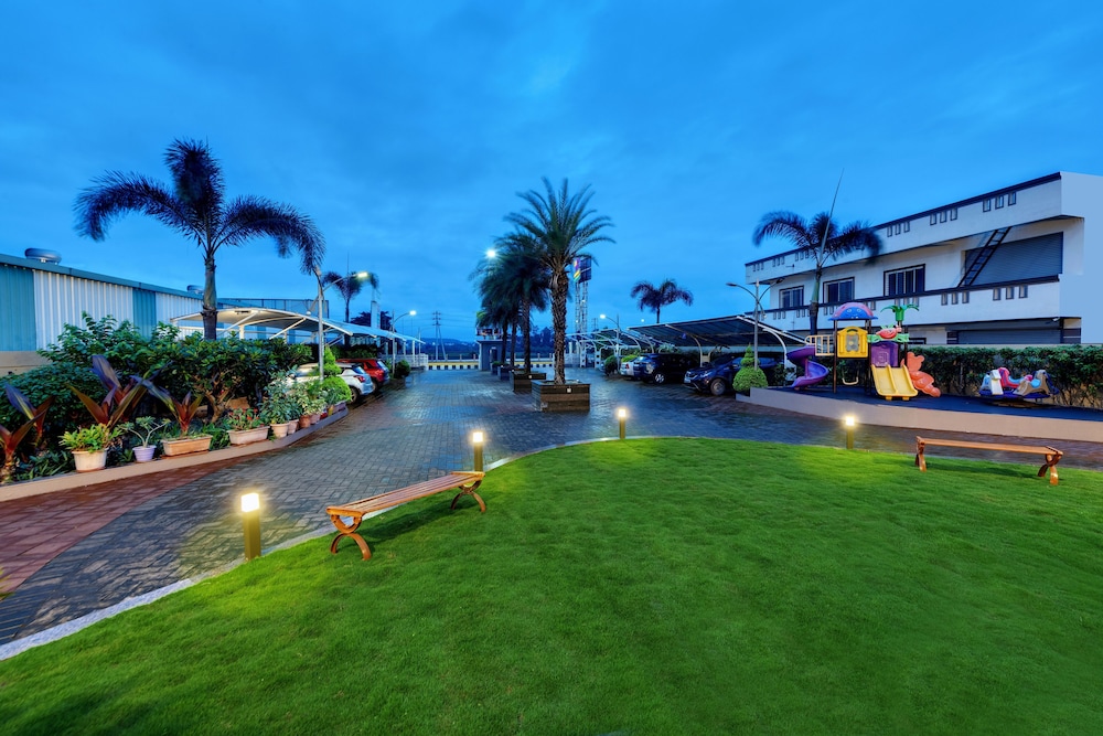 Click Hotel Sagar Plaza Chakan Pune 45/48