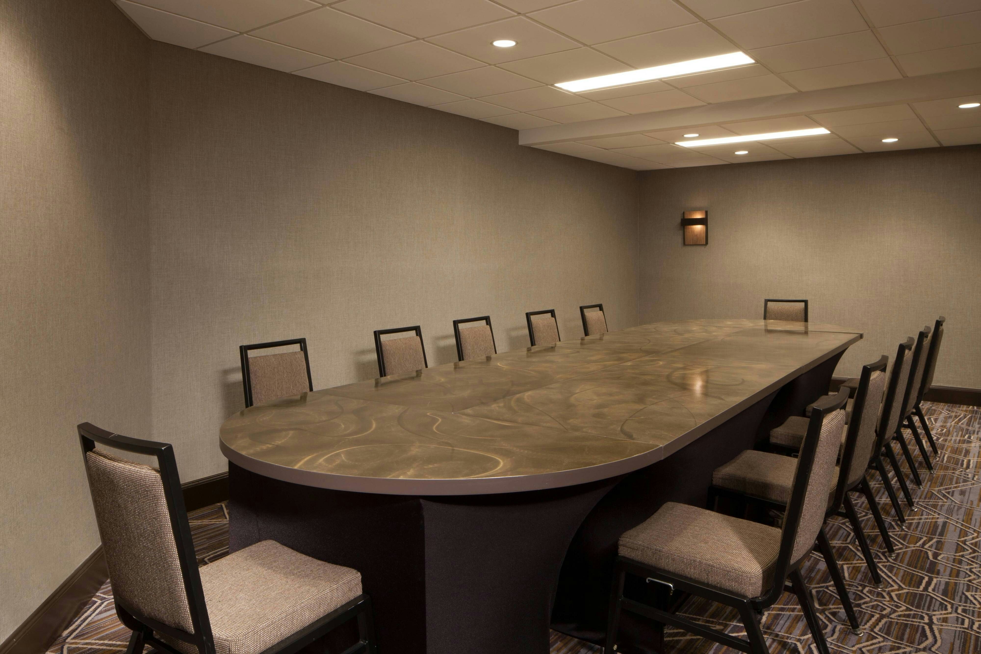 Dallas Fort Worth Airport Marriott 56/60