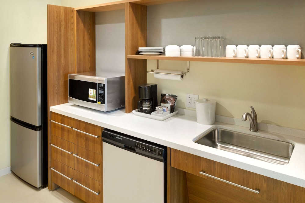 Home2 Suites By Hilton Charlotte Airport 40/54