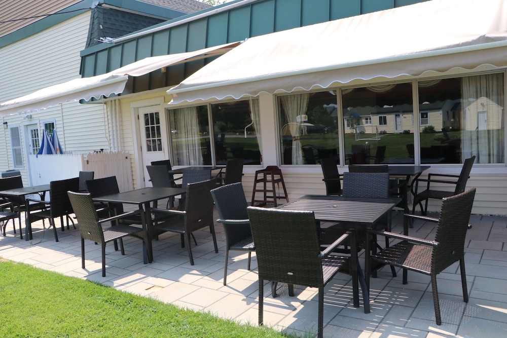 Travelodge West Yarmouth/Hyannis 29/45