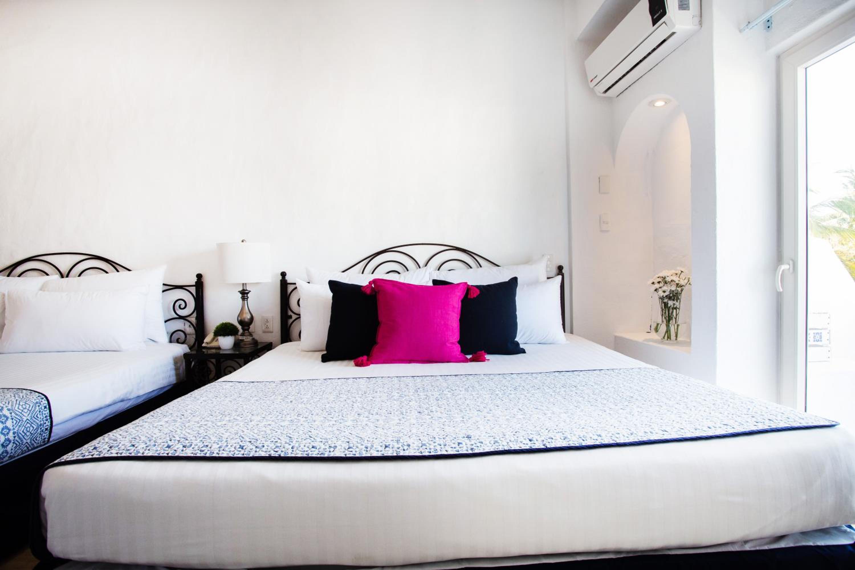Room, Quadruple, Balcony