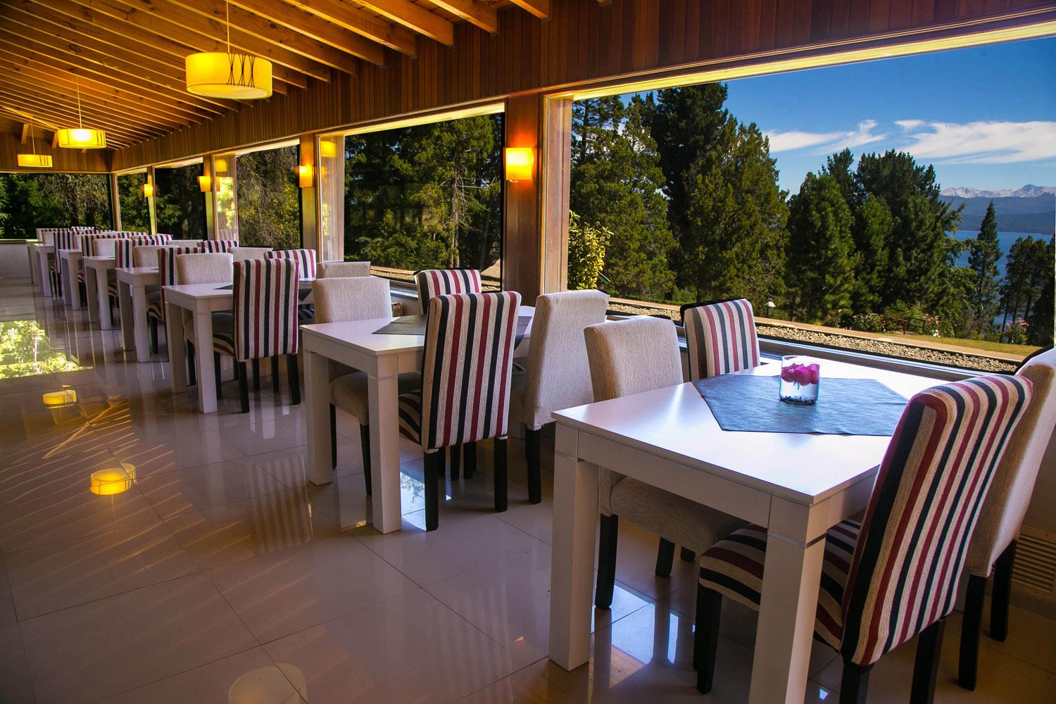 Basia Hotel & Sushi 17/25