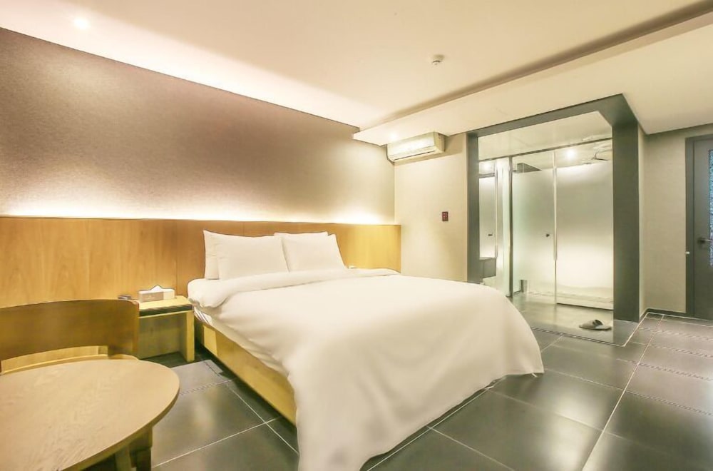 Bupyeong Zenith Hotel 23/61