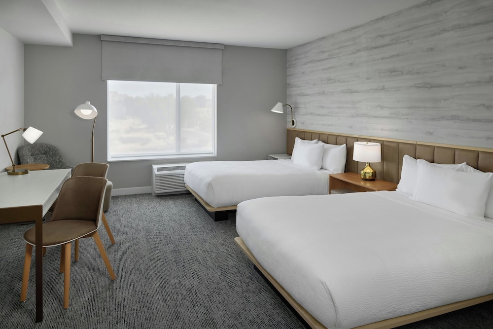 TownePlace Suites by Marriott Ridgecrest 11/50