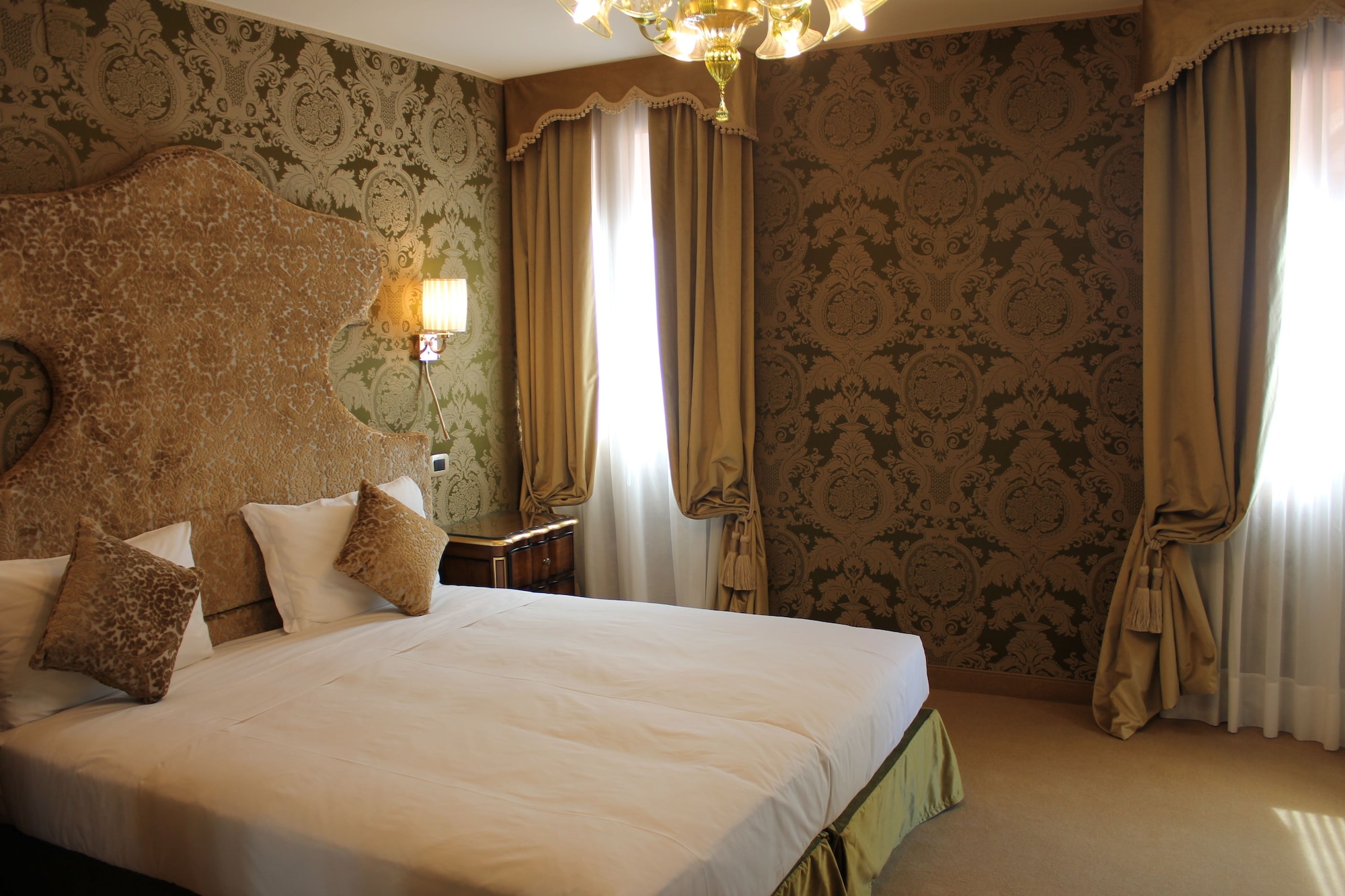 JUNIOR SUITE, DOUBLE BED