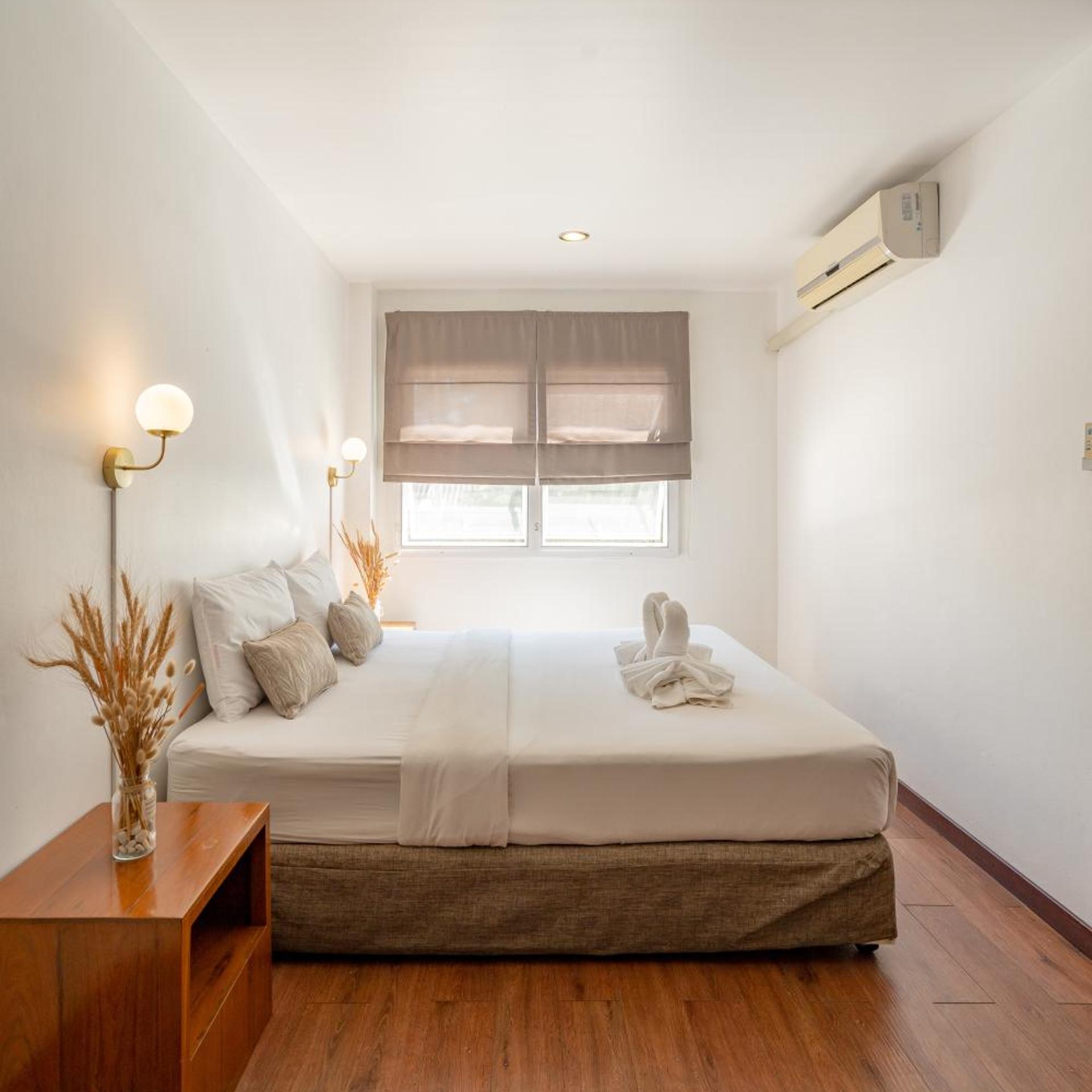 Deluxe, Double Bed