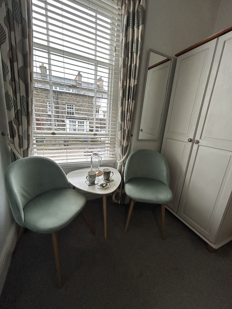 The Archway Guesthouse 24/40