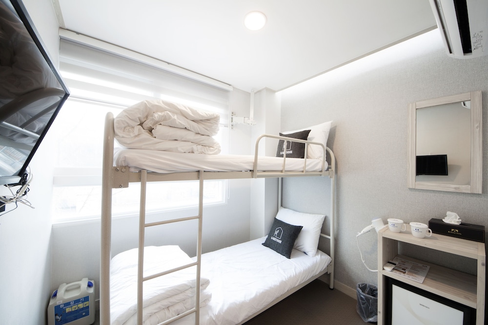 K-Grand Hotel & Guest House Seoul 22/35
