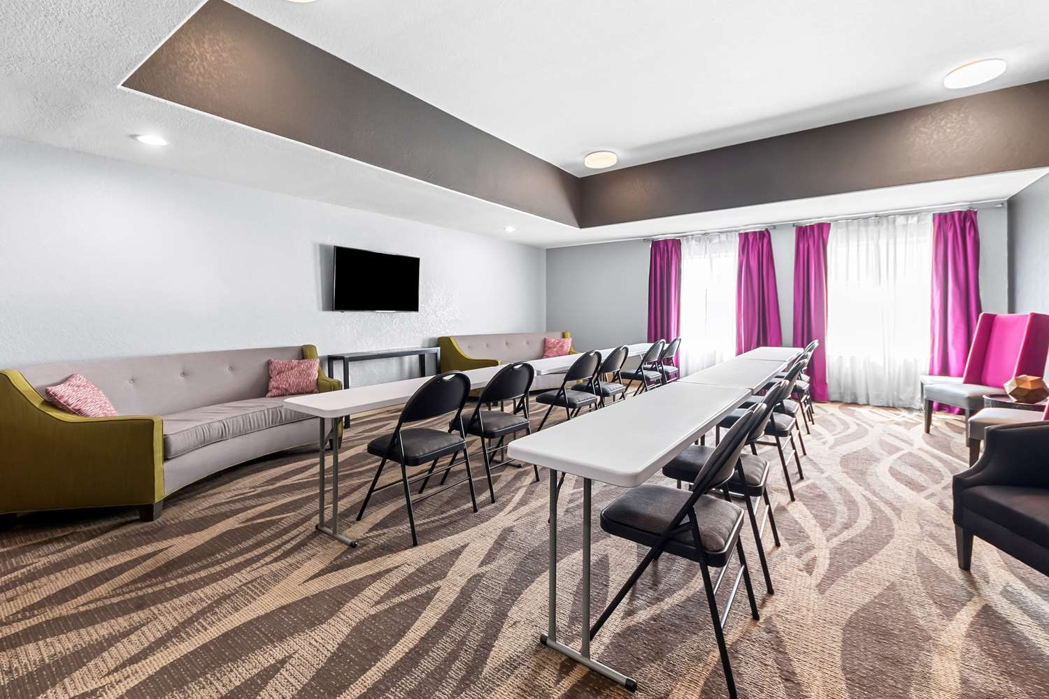 Best Western Boerne Inn and Suites 26/28