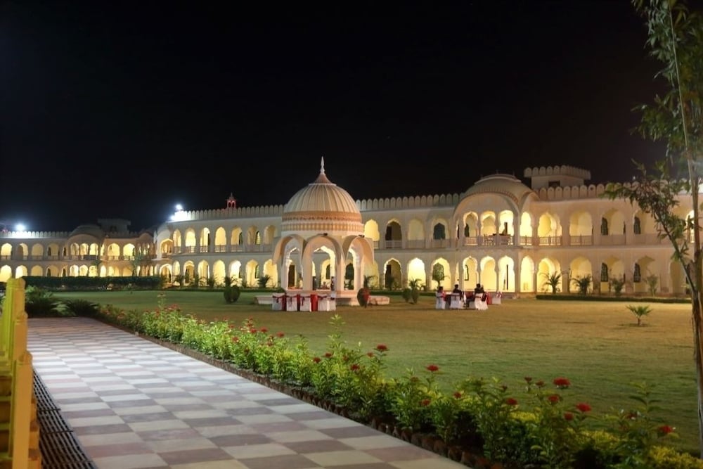 Rajmahal The Palace 43/50