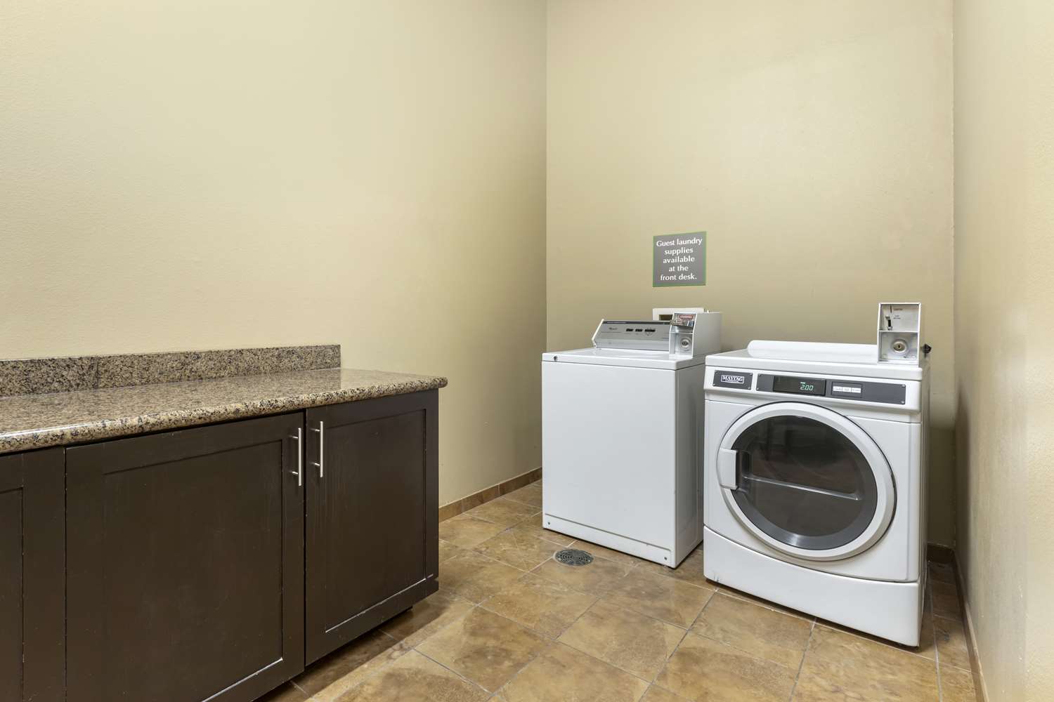 Best Western Plus Texoma Hotel and Suites 20/44