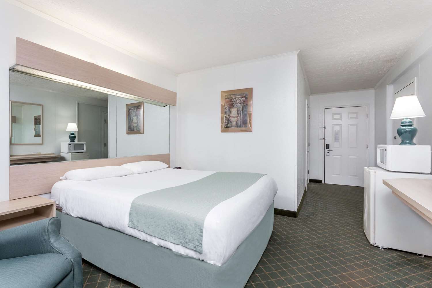 Microtel Inn & Suites by Wyndham Athens 18/45