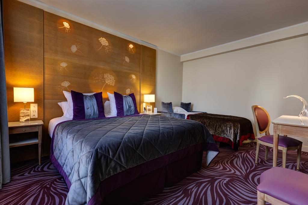 HOTEL MUGUET 15/50