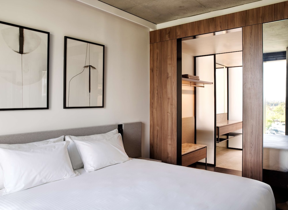 2 BEDROOMS, APARTMENT