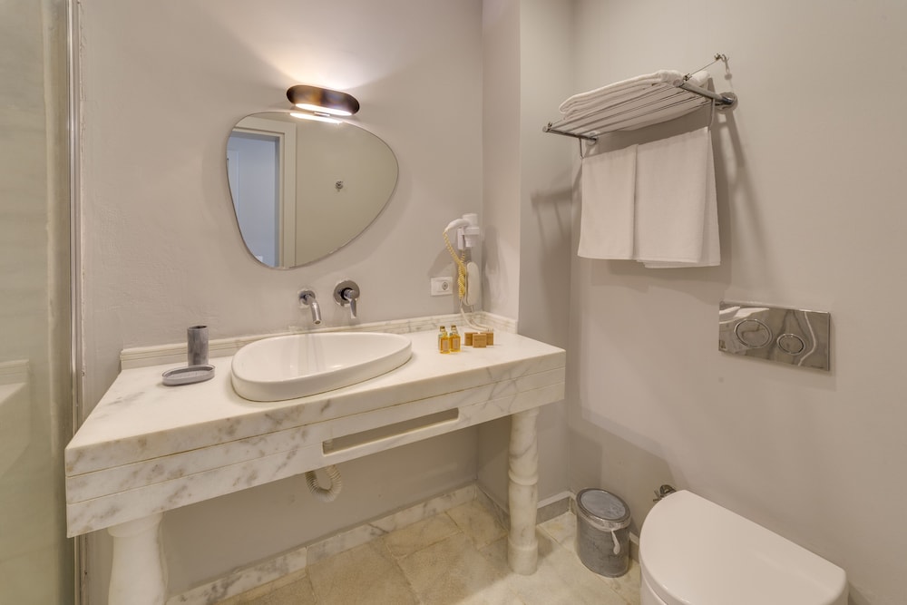 La Brezza Suite &amp; Hotel 28/63