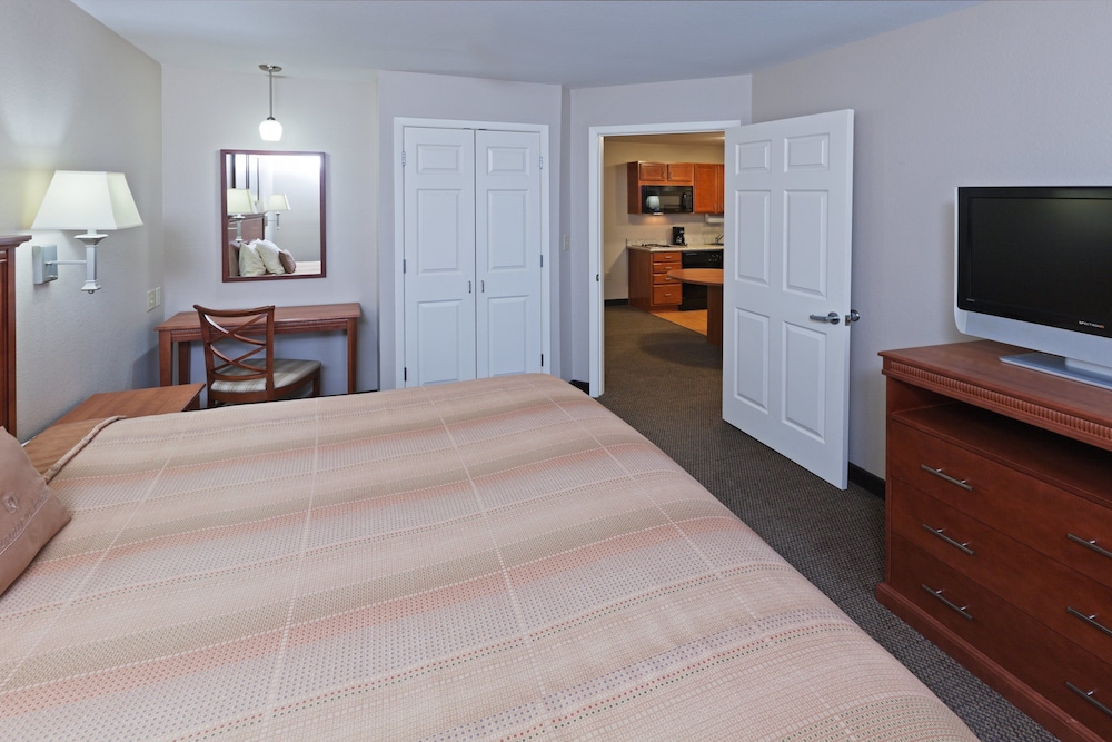 Candlewood Suites Wichita Falls At Maurine Street 6/45