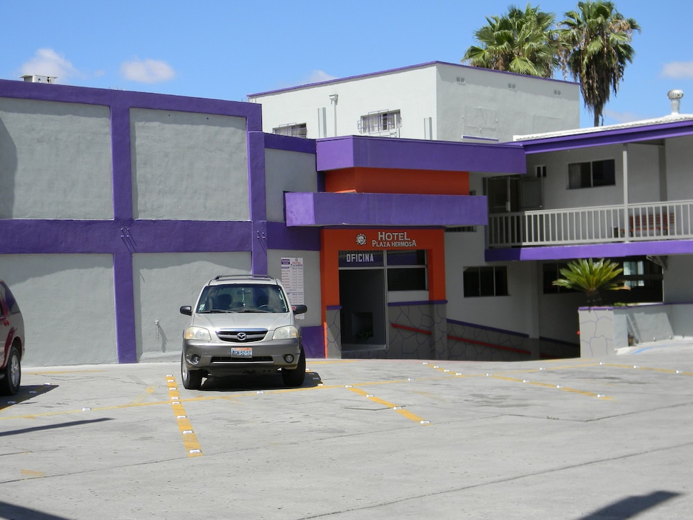 Hotel Plaza Hermosa 48/55