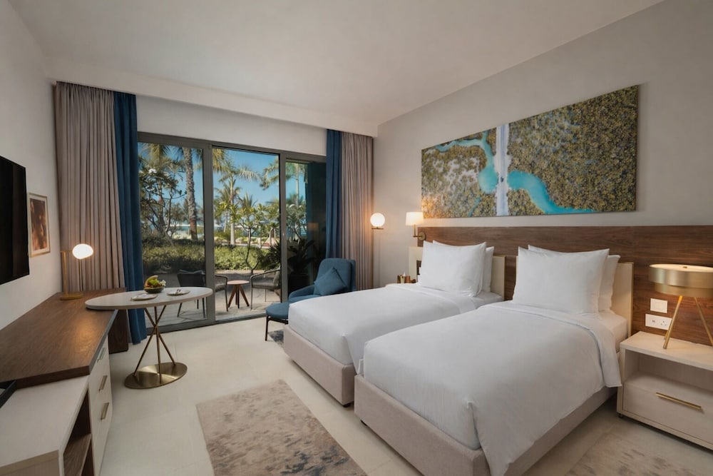Deluxe, Twin Beds, Garden View