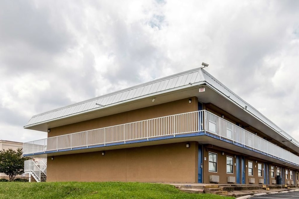 Econo Lodge Mineral Wells, TX 2/23