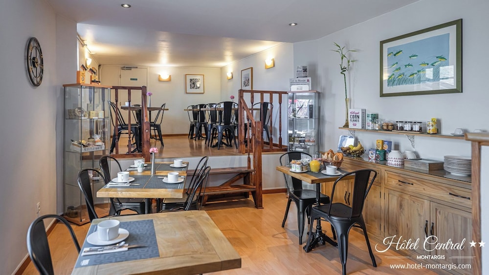 Hotel Central Montargis 24/50