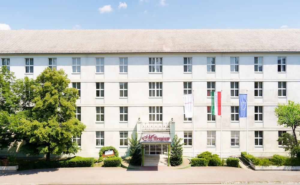 Hotel Millennium 8/47