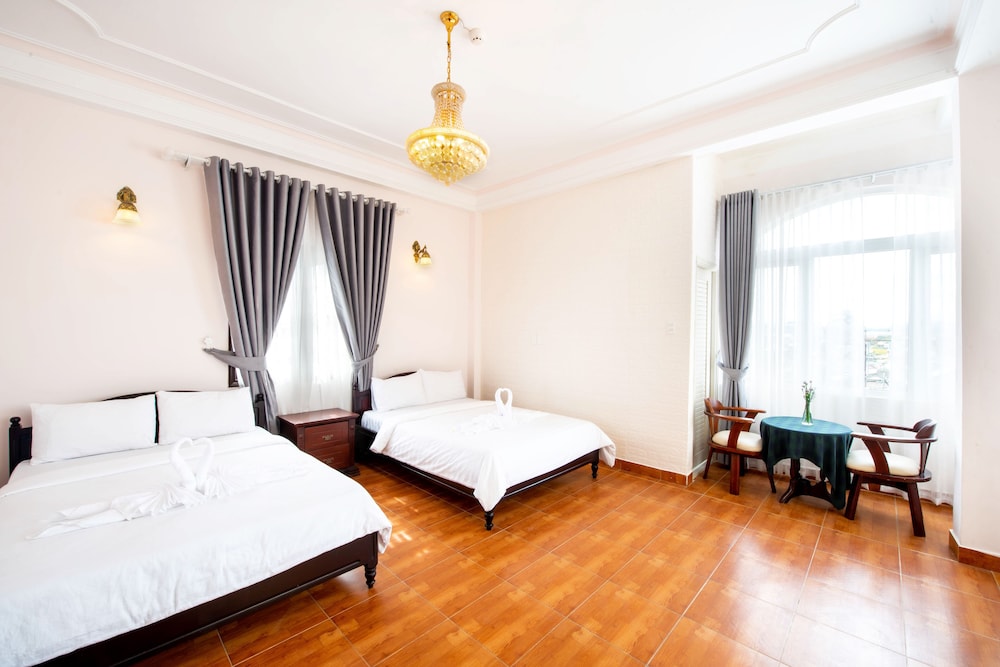 Le Petit Paris Hotel Dalat 36/67