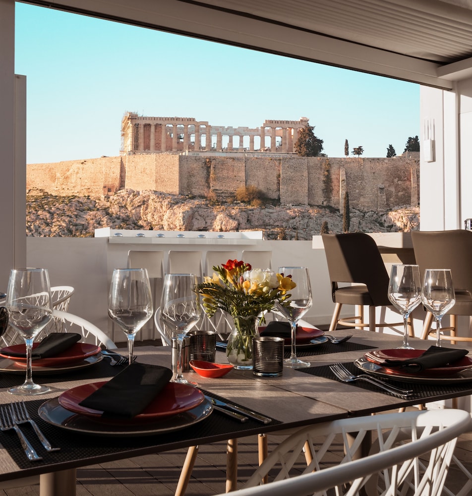 Acropolis Select Hotel 58/67