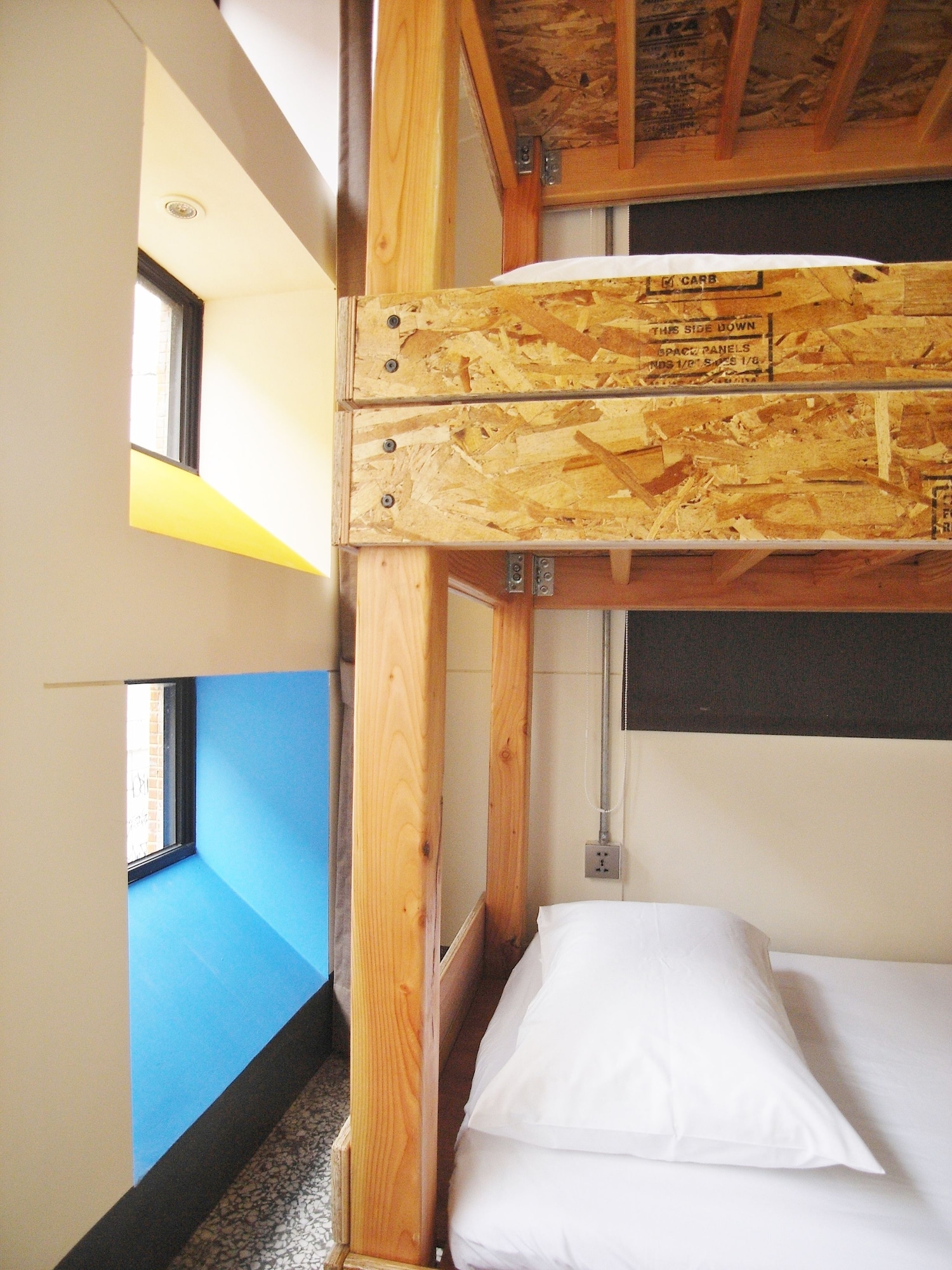 MIXED DORM, CLASSIC