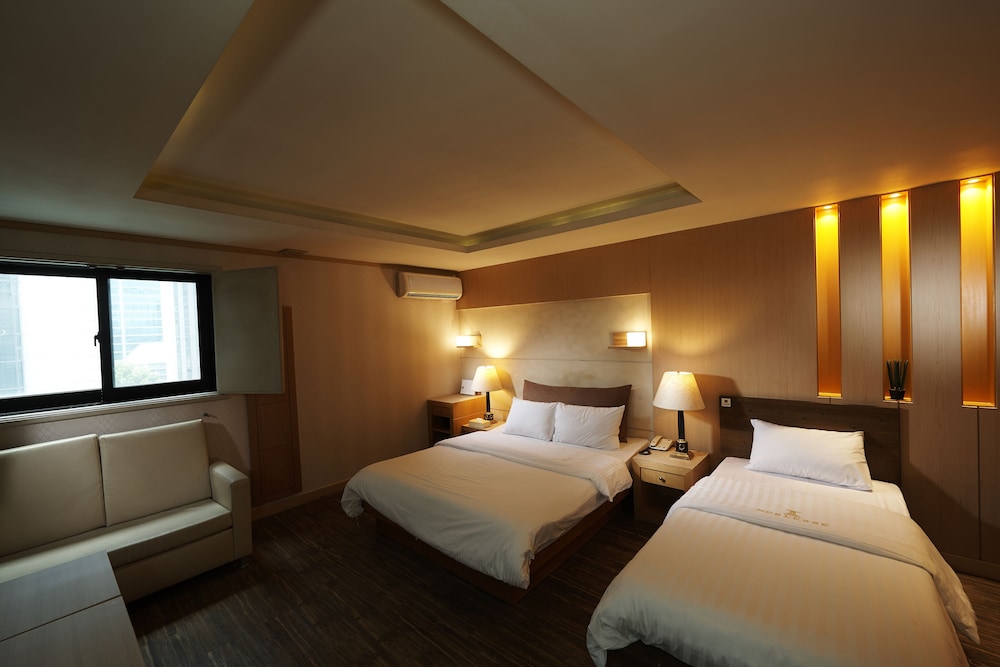 BENIKEA Gangnam Noblesse Hotel 17/25