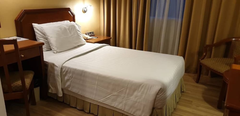 Hotel Sandakan 32/75