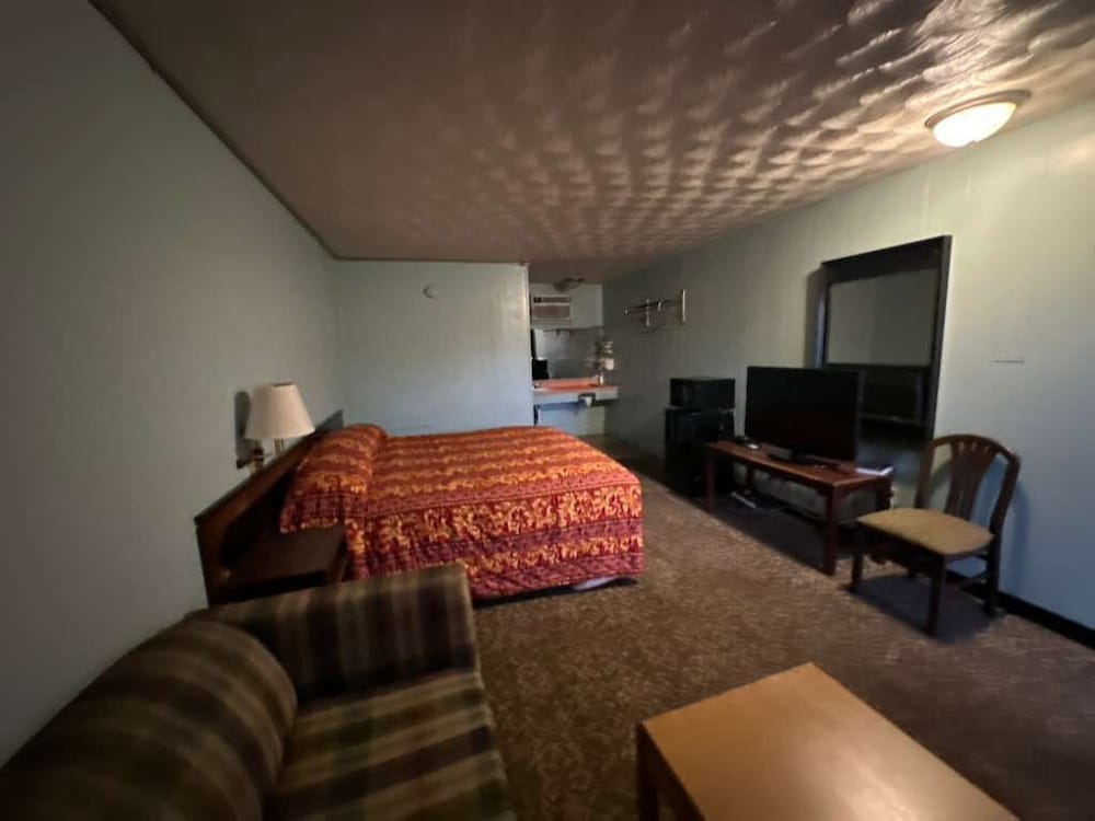 Gray Plaza Motel Benton Rend Lake I-57 27/39
