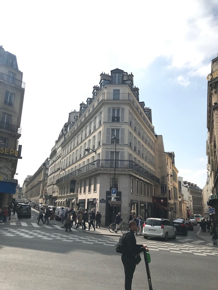 Belloy Saint Germain in PARIS