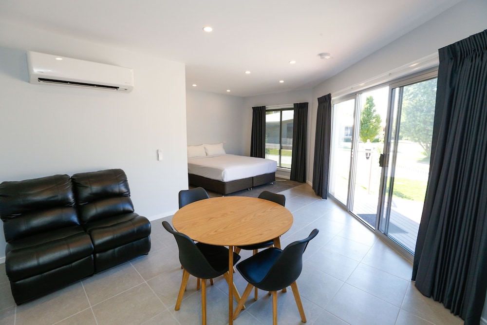 TINDARRA RESORT 38/73