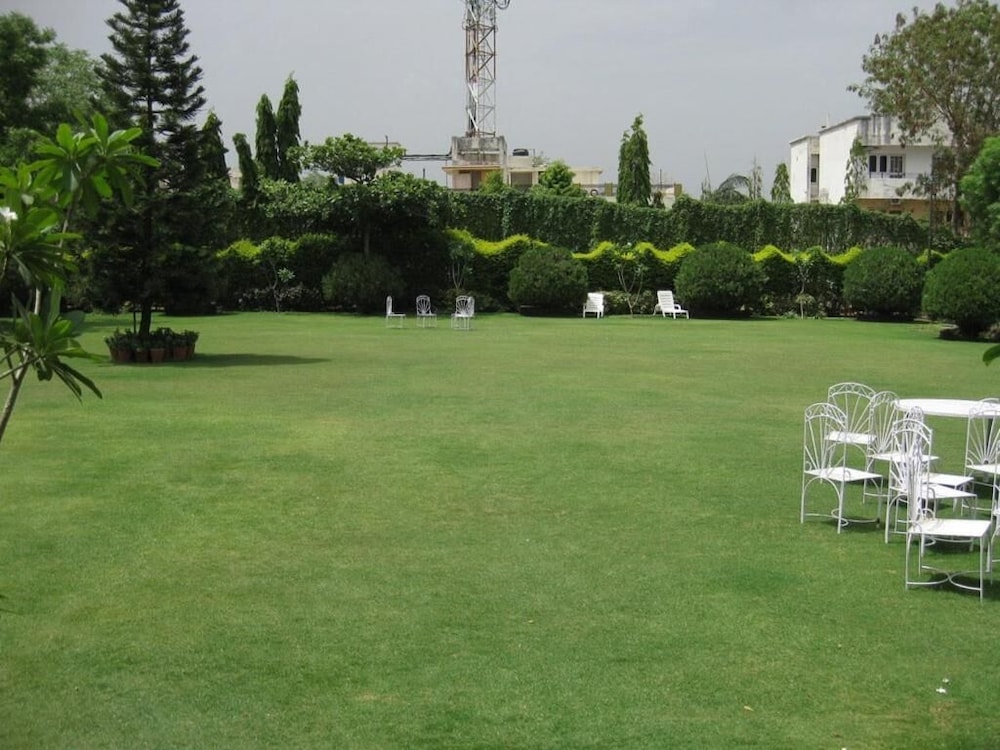 Paras Mahal 56/62