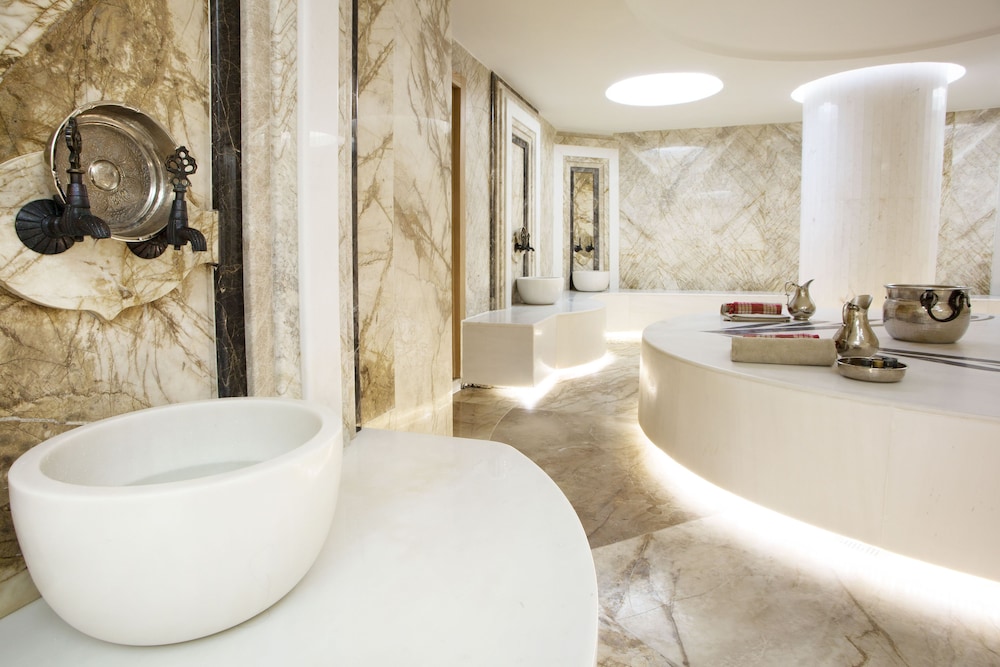 Veyron Hotels Spa 62/64